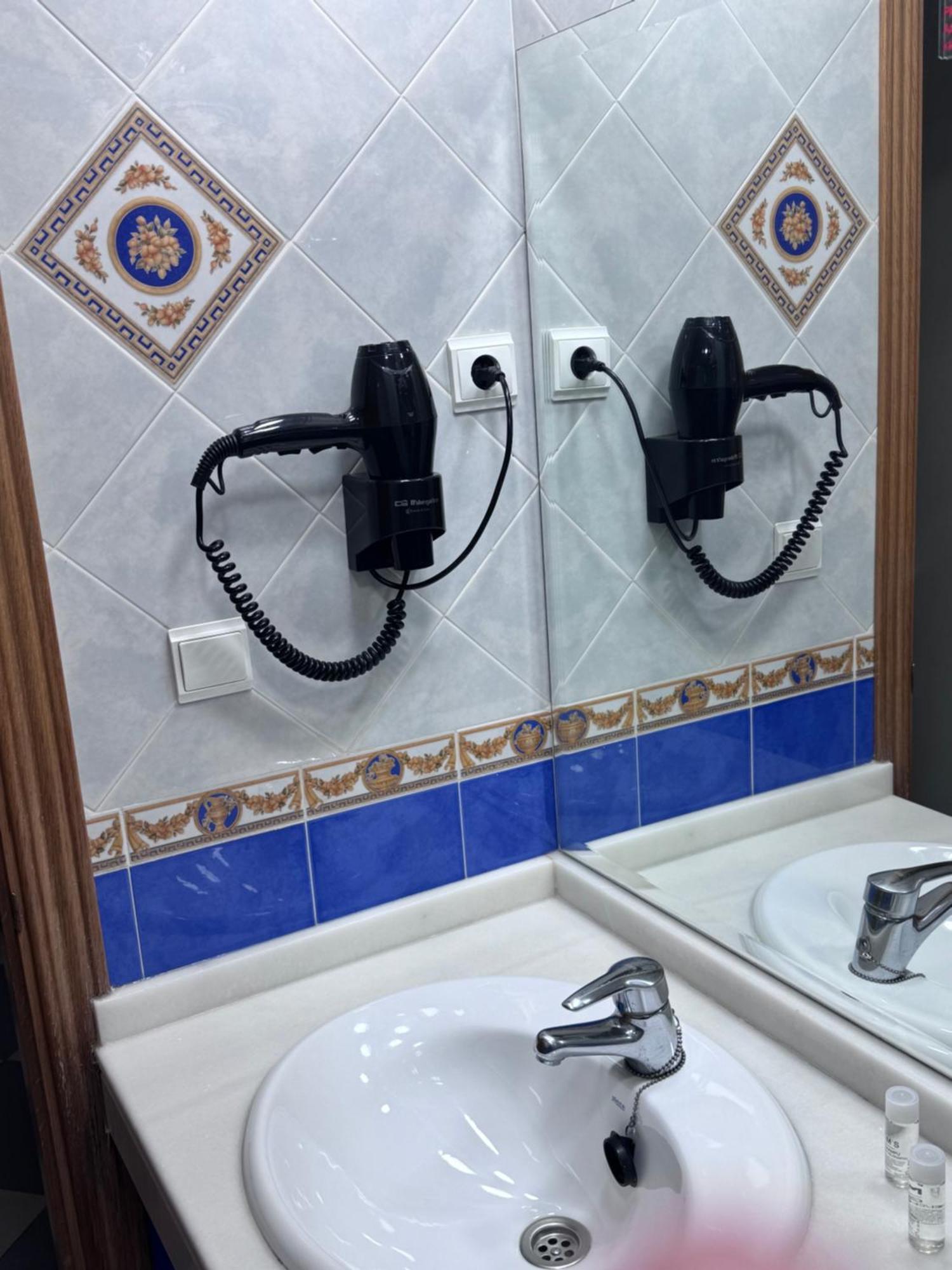Apartamentos Nina De Oro Torremolinos Exteriör bild