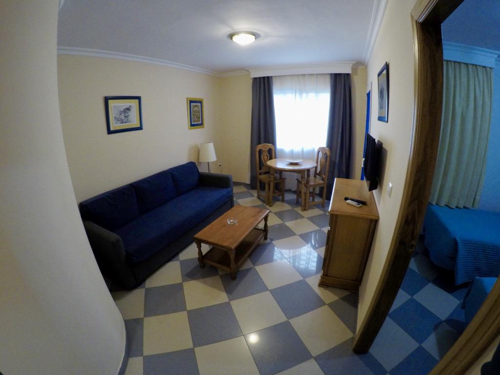 Apartamentos Nina De Oro Torremolinos Exteriör bild