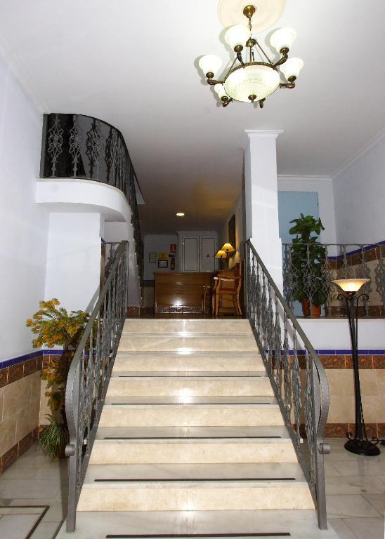 Apartamentos Nina De Oro Torremolinos Exteriör bild